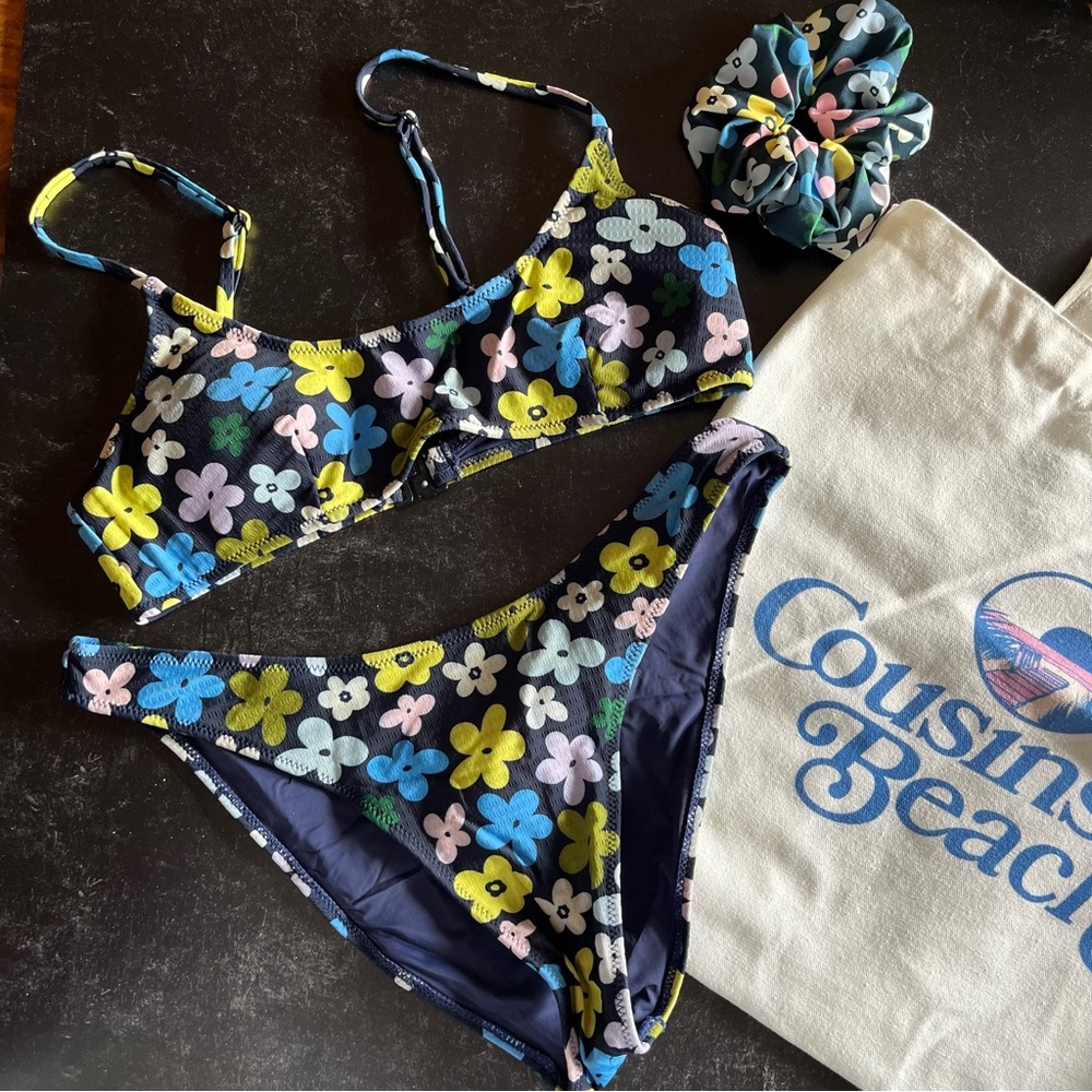 Blackbough Lydia bikini set in Arcade Floor + matching scrunchie + totebag!